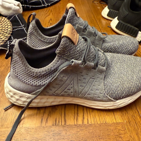 New Balance Gray Knit Men's Sneakers - Picture 1 of 4